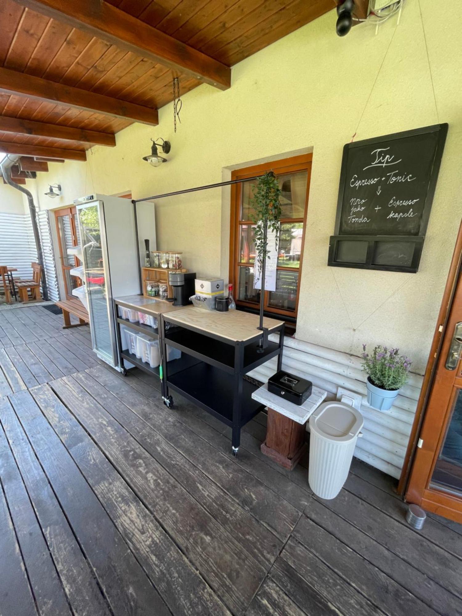 Camp Alpa Otel Ostrovačice Dış mekan fotoğraf